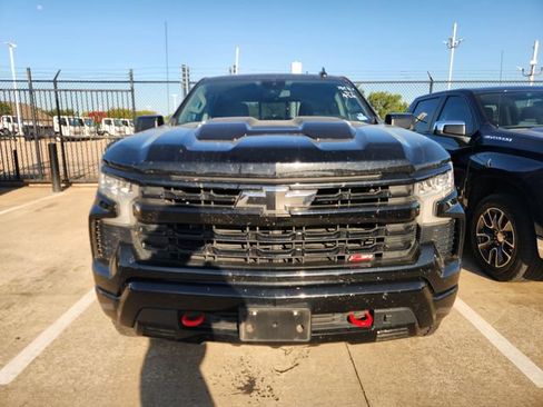 Used 2025 Chevrolet Silverado 1500 LT Trail Boss w/ Convenience Package II AWD/4WD image 2