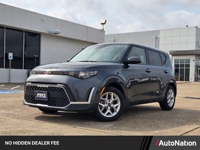 Used 2025 Kia Soul LX w/ LX Technology Package