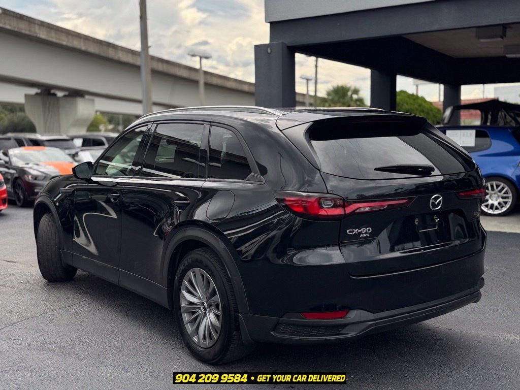Used 2024 MAZDA CX-90 3.3 Turbo w/ Preferred Plus AWD/4WD image 4