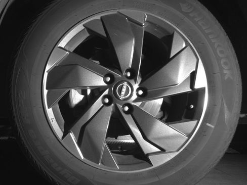 Used 2025 Nissan Rogue SV image 12