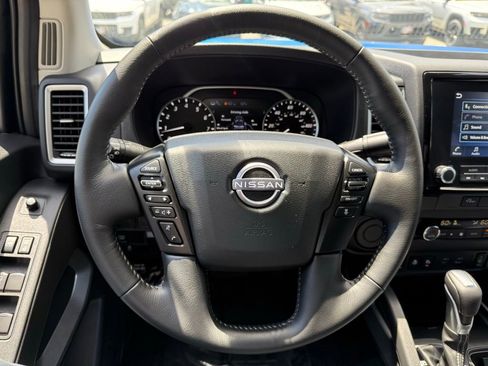 Used 2024 Nissan Frontier SV w/ Technology Package image 34