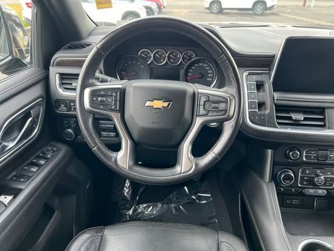 Used 2021 Chevrolet Suburban LT image 23