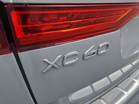 Certified 2025 Volvo XC60 T8 Polestar image 8