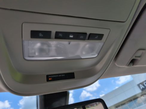 Used 2019 Chevrolet Colorado Z71 image 31