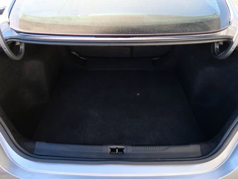 Used 2016 Chrysler 200 Limited w/ Convenience Group image 11