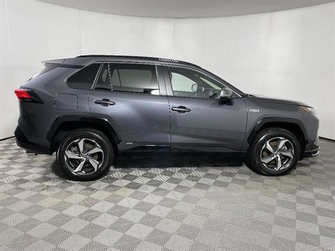 Certified 2022 Toyota RAV4 SE w/ Weather & Moonroof Package image 8