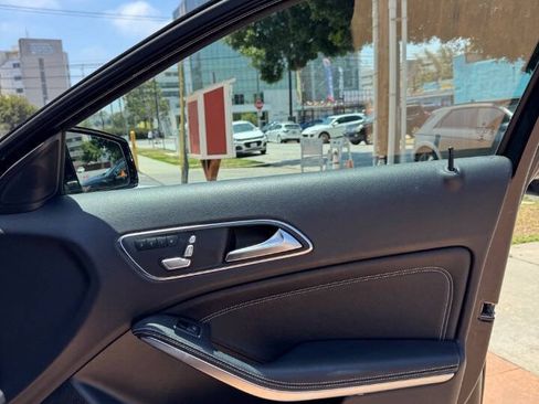 Used 2019 Mercedes-Benz GLA 250 4MATIC image 19