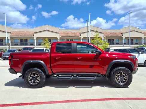 Used 2023 Chevrolet Colorado ZR2 w/ ZR2 Convenience Package III AWD/4WD image 4