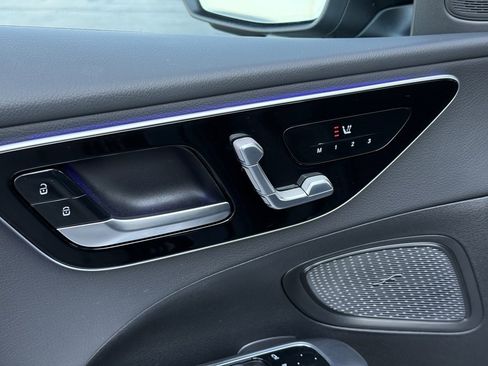 Certified 2025 Mercedes-Benz C 300 C 300 image 4