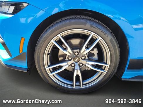 Used 2024 Ford Mustang Premium image 10