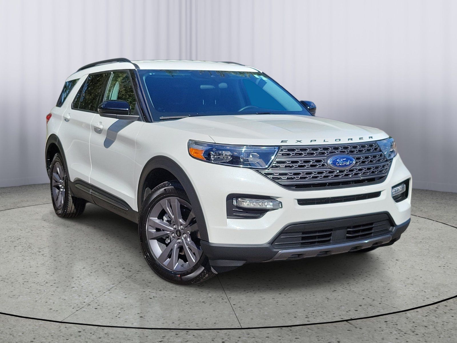 Used 2023 Ford Explorer XLT w/ Equipment Group 202A AWD/4WD 360° Tour