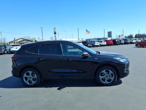 Used 2024 Ford Escape ST-Line w/ Tech Pack #1 AWD/4WD image 7