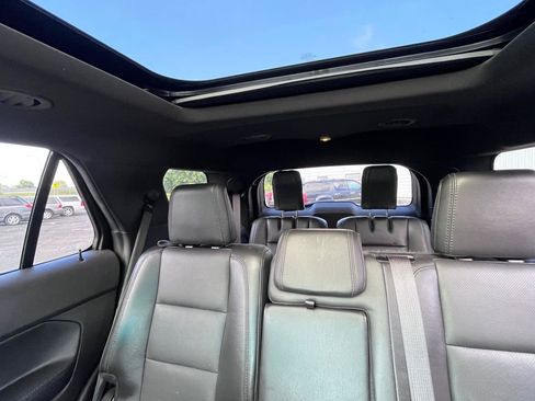Used 2015 Ford Explorer Limited w/ Equipment Group 302A AWD/4WD image 17