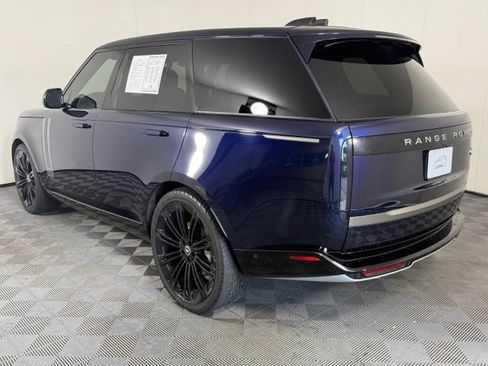 Used 2023 Land Rover Range Rover SE AWD/4WD image 4
