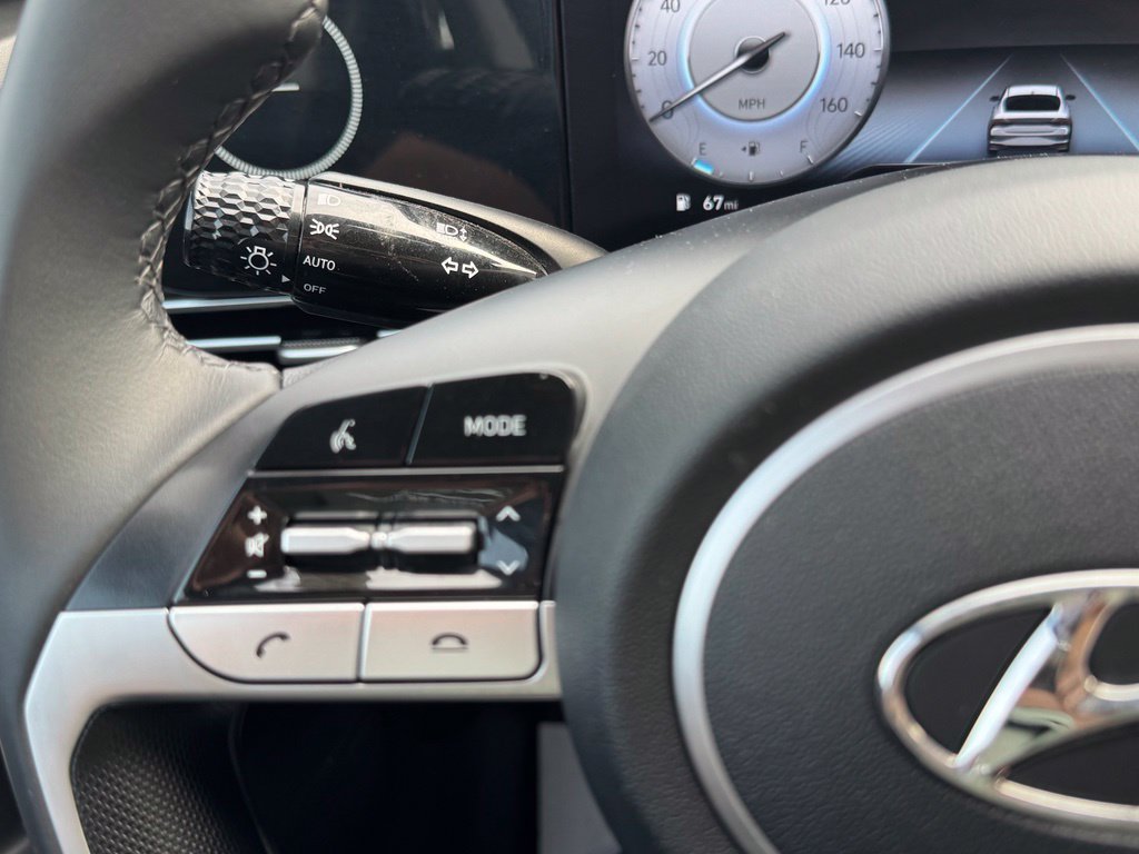 Used 2023 Hyundai Elantra Limited FWD image 37