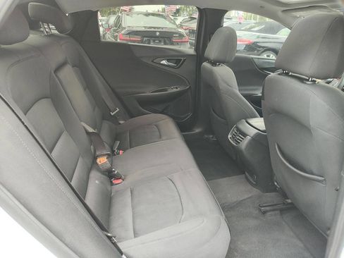Used 2021 Chevrolet Malibu LT FWD image 39