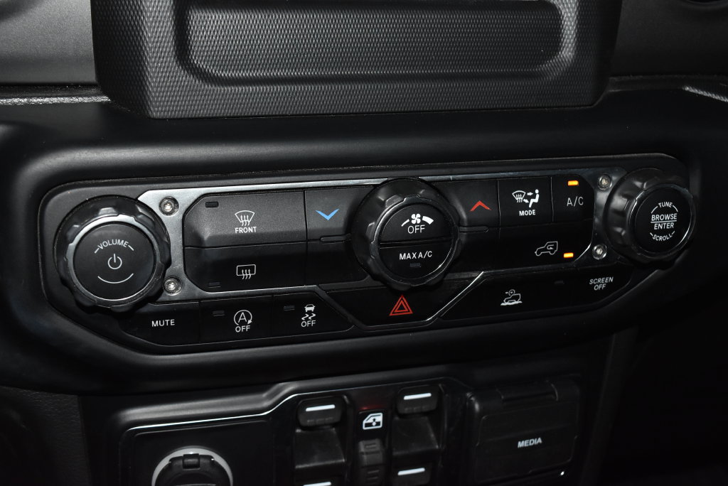 Used 2022 Jeep Gladiator Sport AWD/4WD image 12