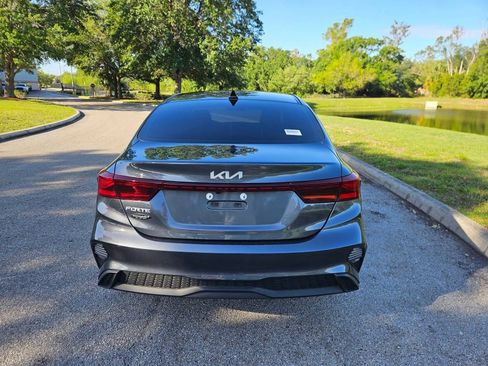 Used 2024 Kia Forte LXS image 4