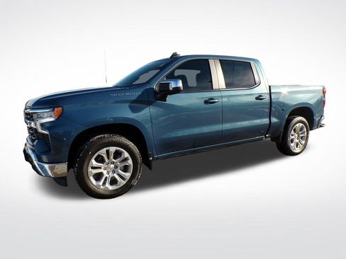 Used 2024 Chevrolet Silverado 1500 LT w/ Safety Package AWD/4WD image 2