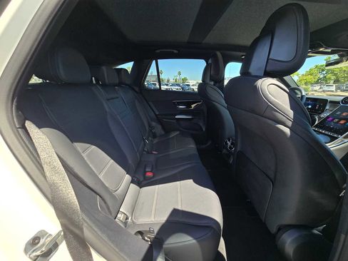 Used 2026 Mercedes-Benz GLC 300 4MATIC image 12