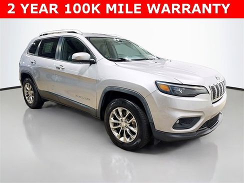 Used 2019 Jeep Cherokee Latitude Plus w/ Cold Weather Group image 5
