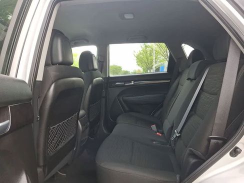 Used 2014 Kia Sorento LX FWD image 20