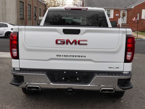 Used 2022 GMC Sierra 1500 SLE w/ X31 Off-Road Package image 8