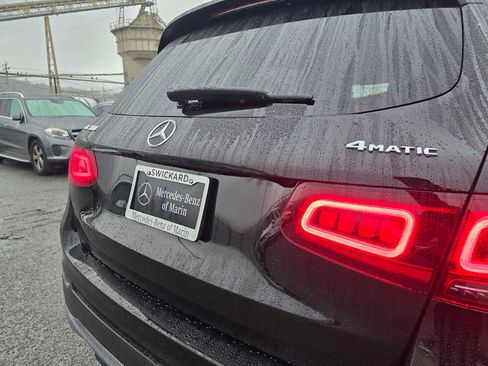 Used 2022 Mercedes-Benz GLC 300 4MATIC image 15