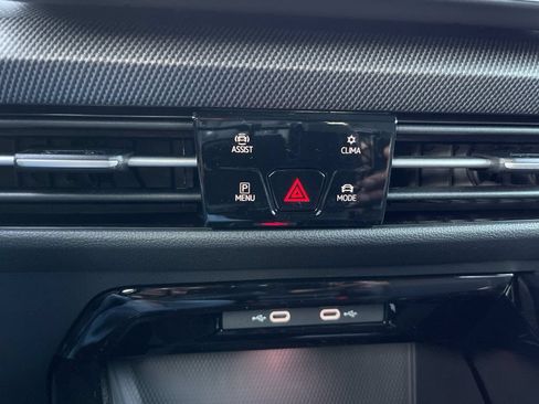 New 2026 Volkswagen GTI SE FWD image 11