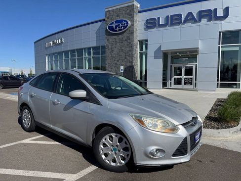 Used 2012 Ford Focus SE FWD image 1