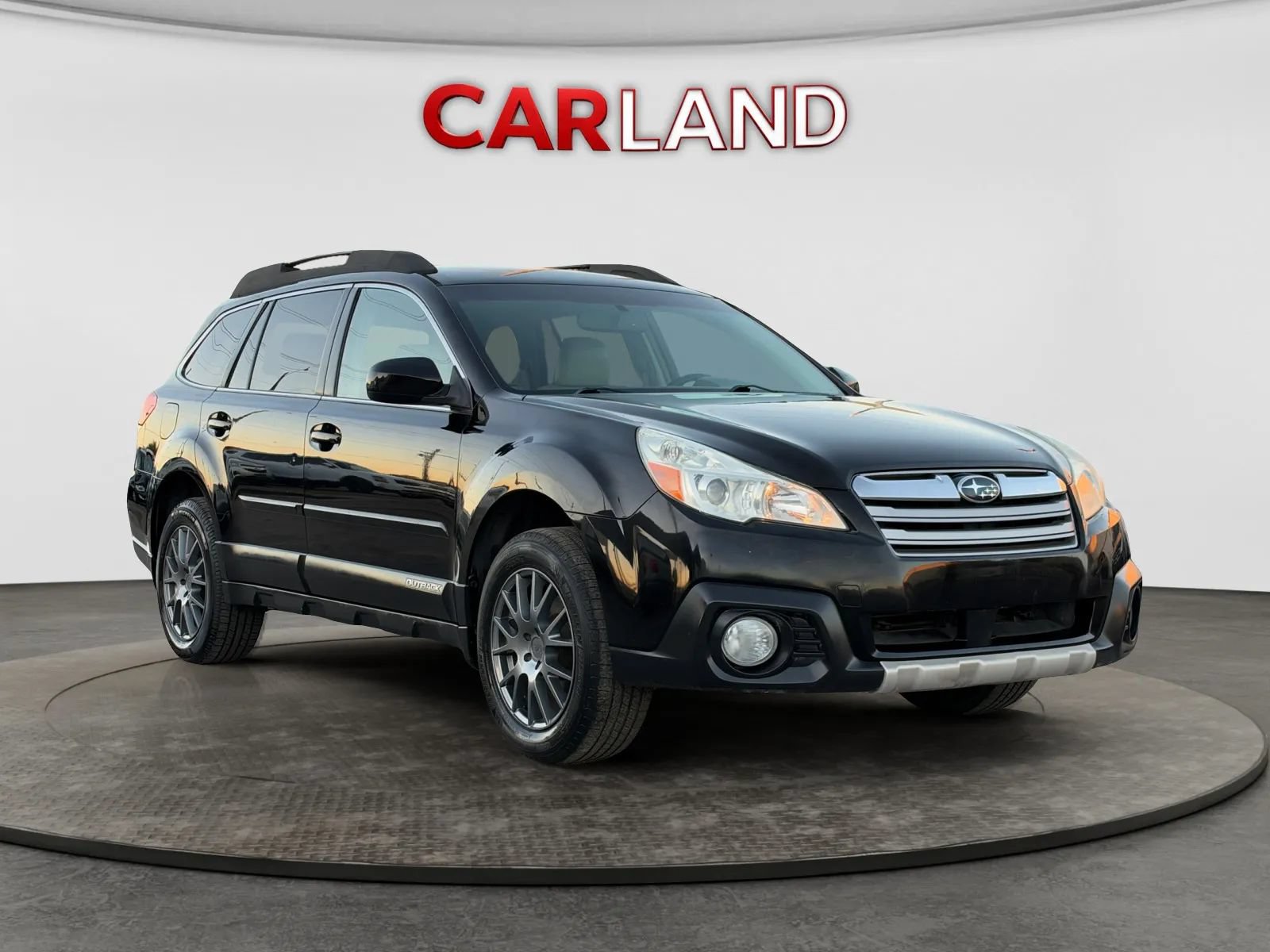 Used 2013 Subaru Outback 3.6R Limited w/ Moonroof Pkg AWD/4WD image 8