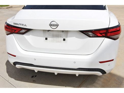 Used 2024 Nissan Sentra S FWD image 6
