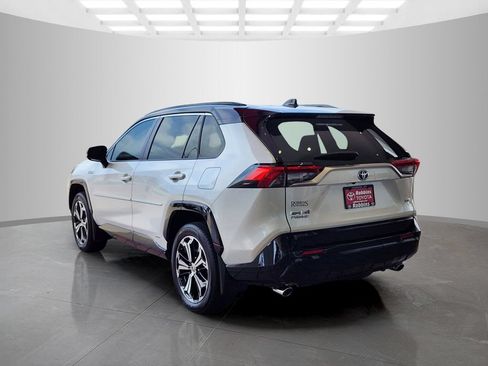 Used 2024 Toyota RAV4 XSE AWD/4WD image 7