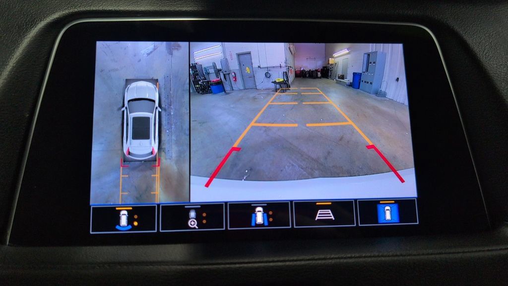 Used 2022 Cadillac XT4 Sport w/ Sun And Sound Package AWD/4WD image 13