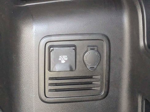 Used 2021 Toyota 4Runner SR5 Premium AWD/4WD image 8
