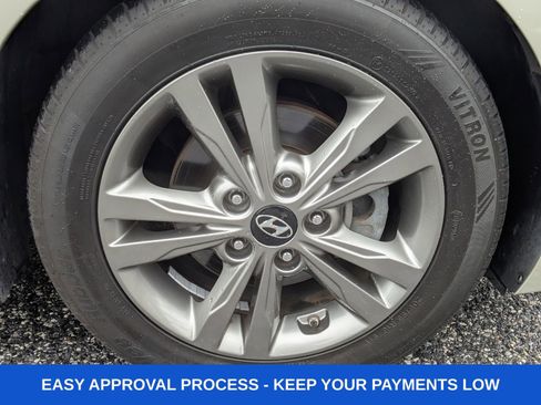 Used 2018 Hyundai Elantra SEL image 10
