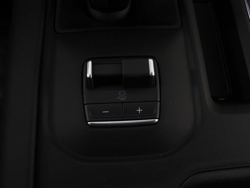 New 2026 GMC Sierra 1500 Denali Ultimate image 9