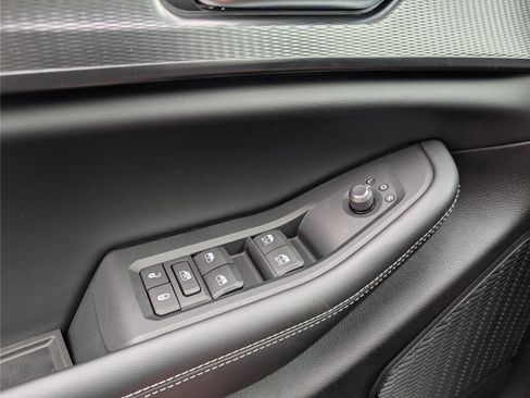 New 2025 Jeep Grand Cherokee Laredo X image 14