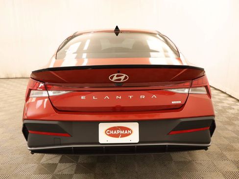 New 2026 Hyundai Elantra SEL Sport image 5