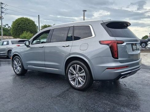 Used 2024 Cadillac XT6 Premium Luxury FWD image 6