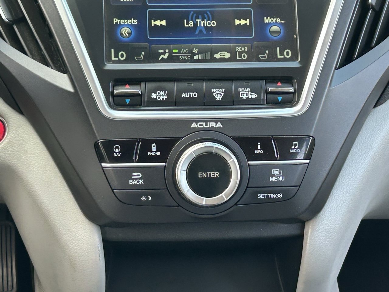 Used 2016 Acura MDX w/ Technology Package FWD image 24