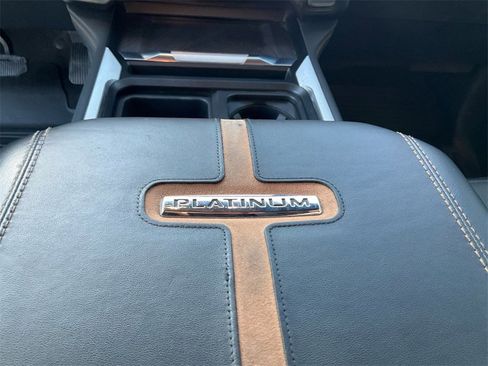 Used 2024 Ford F450 Platinum w/ FX4 Off-Road Package image 30