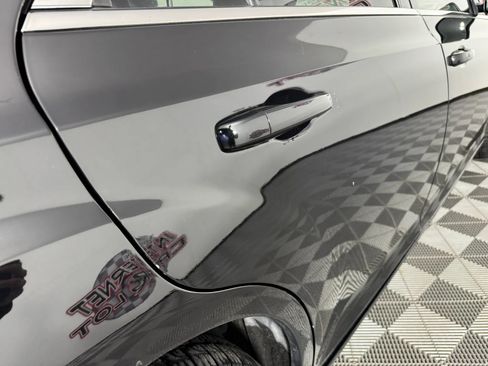 Used 2016 Chrysler 300 Limited AWD/4WD image 28