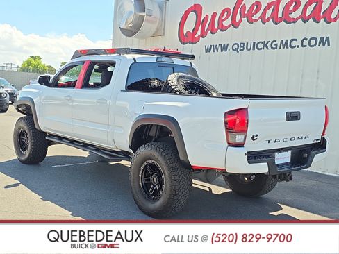 Used 2019 Toyota Tacoma TRD Off-Road w/ Technology Package AWD/4WD image 5