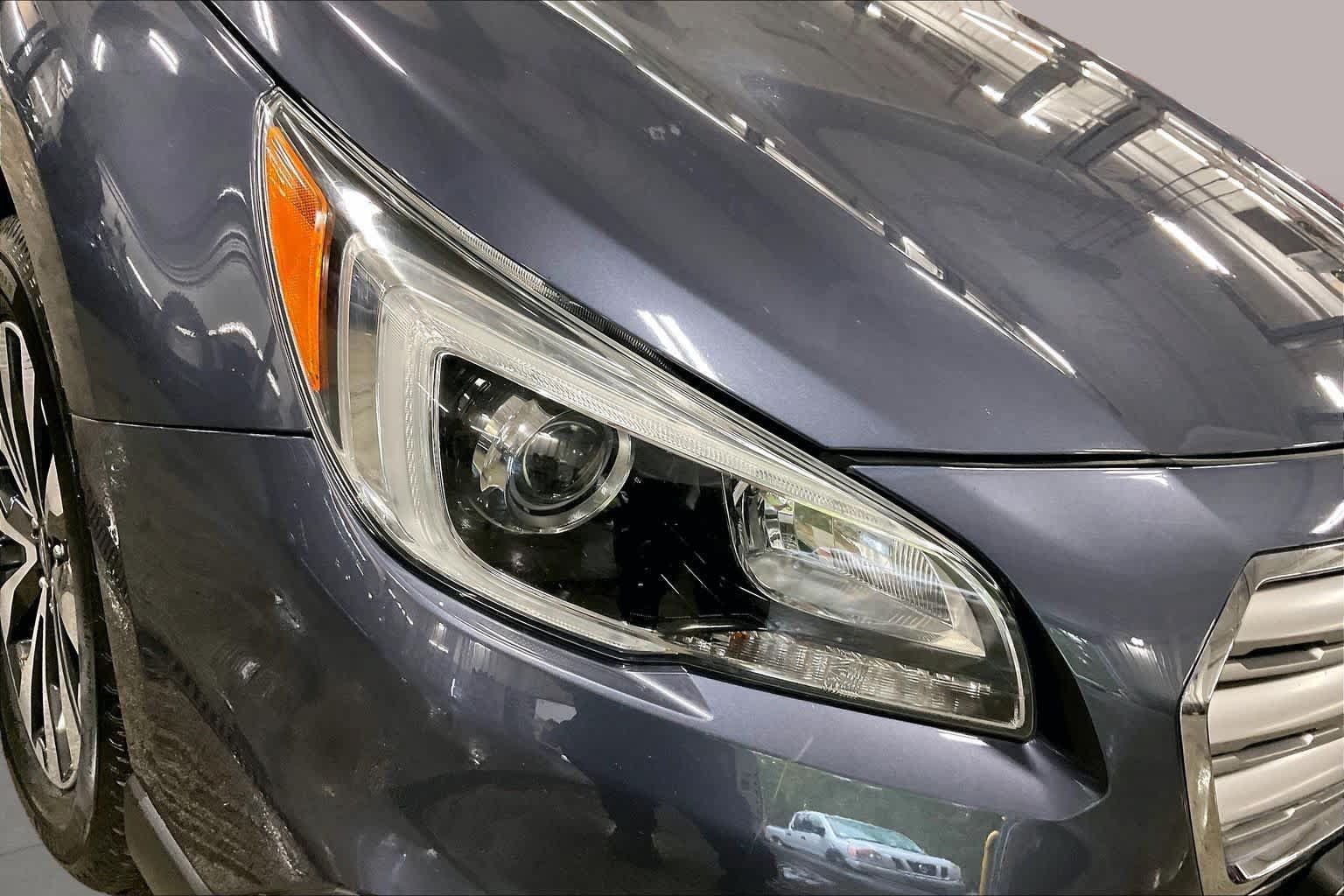 Used 2016 Subaru Outback 3.6R Limited AWD/4WD image 27