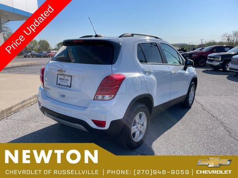 Used 2022 Chevrolet Trax LT AWD/4WD image 48