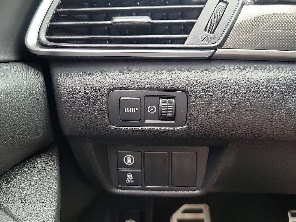 Used 2019 Honda Accord Sport image 14