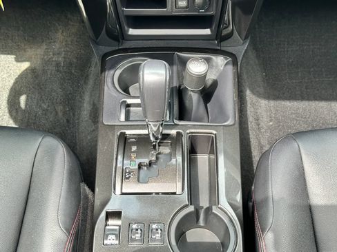 Used 2016 Toyota 4Runner Trail Premium AWD/4WD image 15