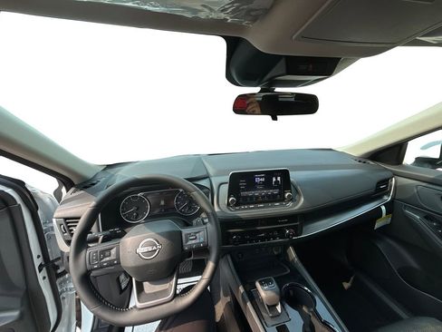 New 2026 Nissan Rogue SV image 16