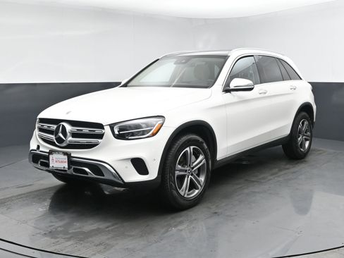 Used 2022 Mercedes-Benz GLC 300 4MATIC image 1